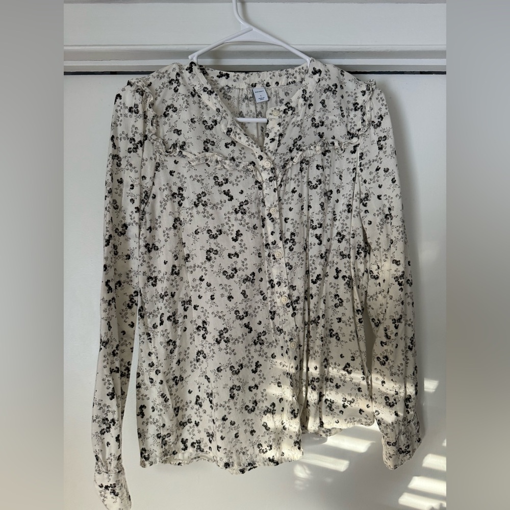 Old navy white and black floral print blouse
